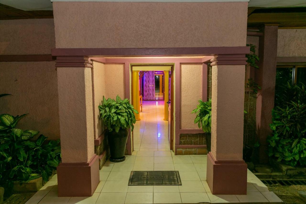 Perle Boutique Hotel Кигали Экстерьер фото
